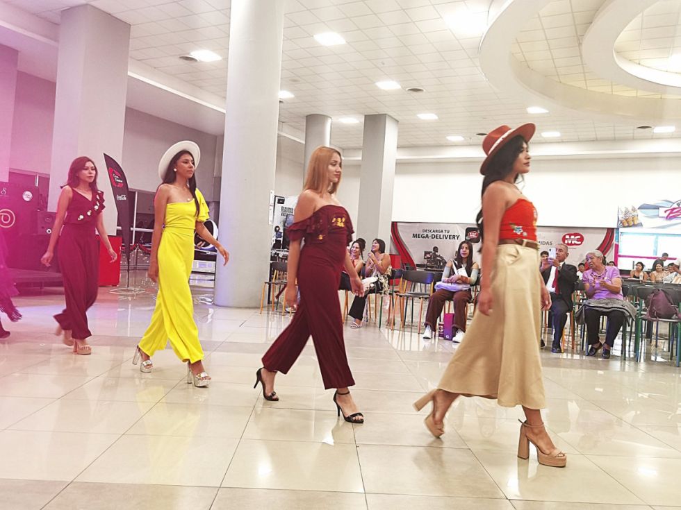 Christmas Fashion Runway