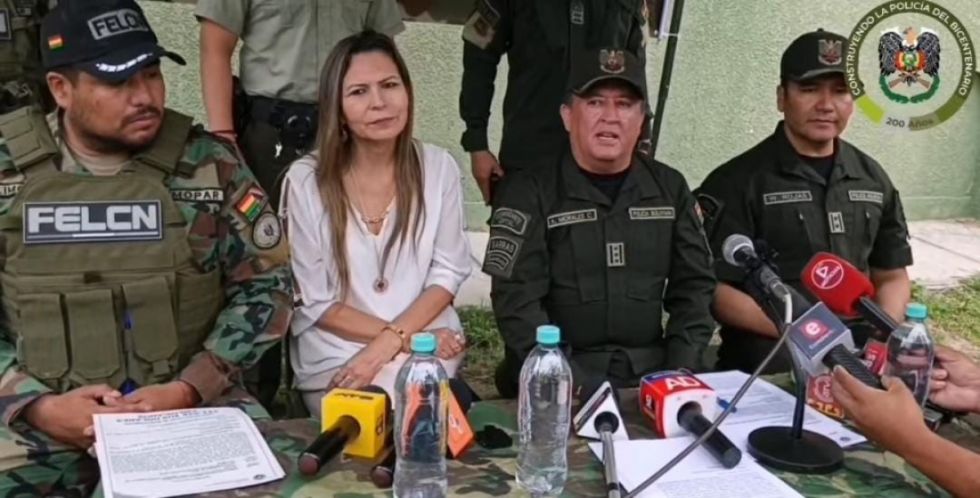 Defensa de Evo se contradice en las críticas al proceso