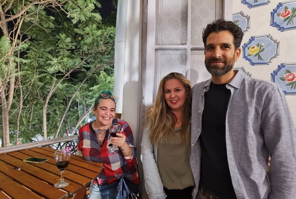 Paola Valdiviezo Torri, Lorena Suárez Campero y Sergio Bastani