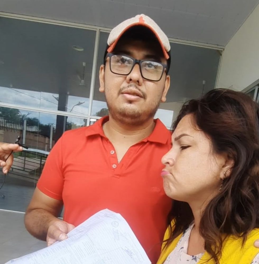 Suspenden a funcionaria denunciada por violencia 