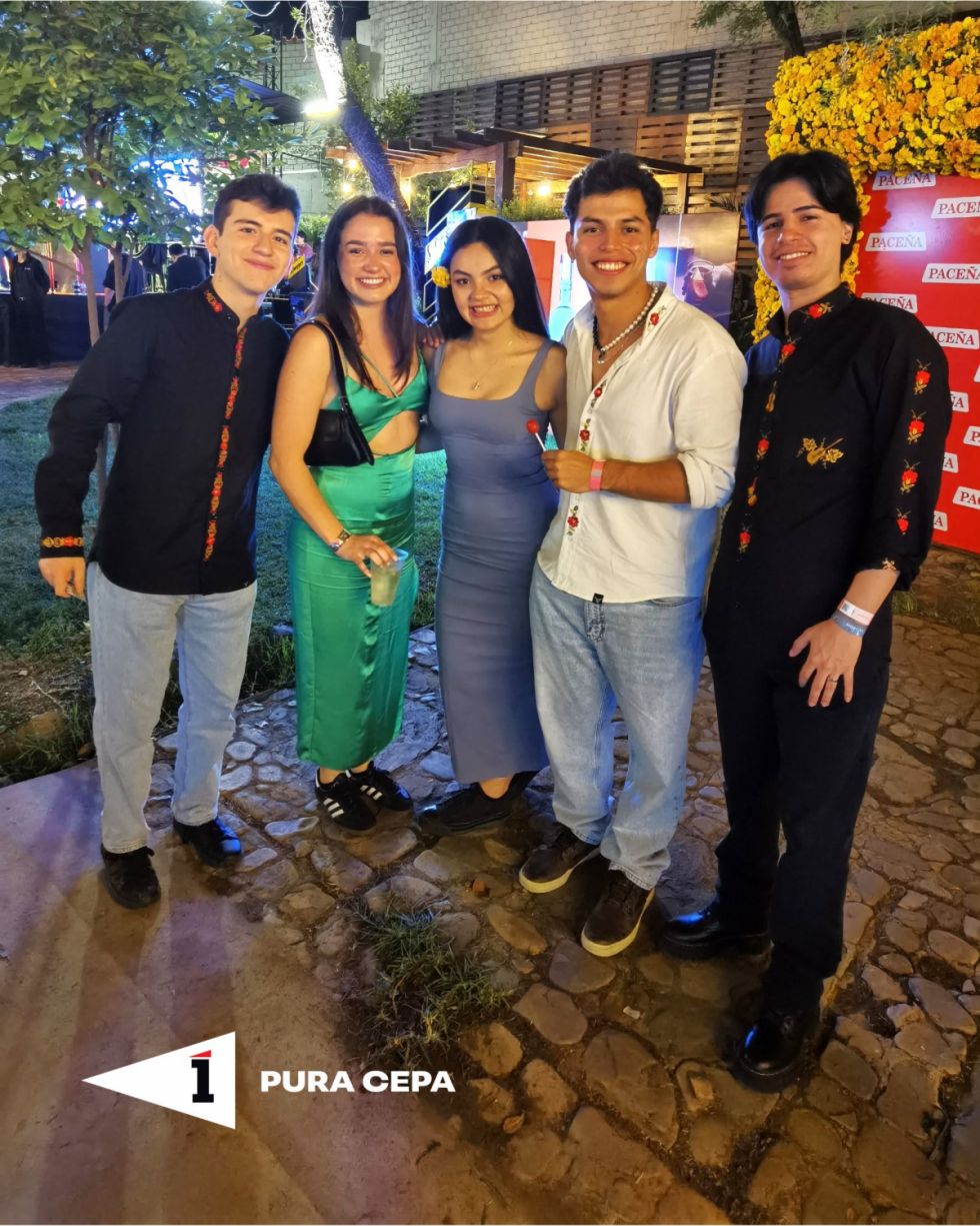 Eduardo Pareja, Julieta Calabi, Victoria Mansilla, Santiago Vargas y Gabriel Aguirre