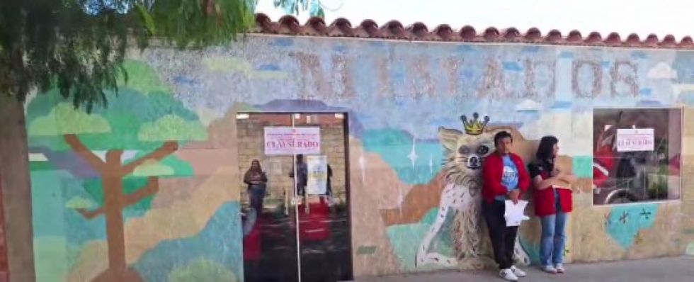 Clausuran peluquería canina 'Mimados'