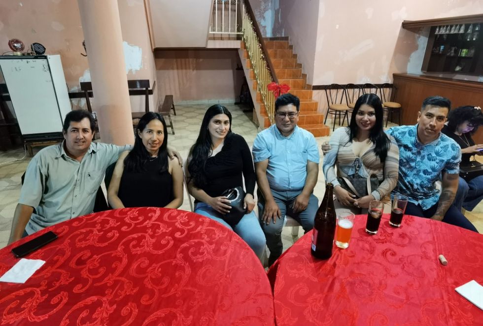Jhonny Balanza y Mariela Canaviri, Yanina Lucano Guerrero y Juan Carlos Rodríguez, Carla Vargas y Fernando Romero