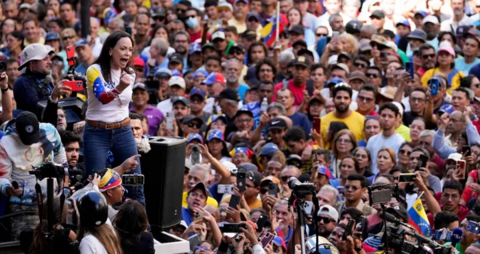 María Corina Machado sale de la clandestinidad y  lidera las protestas en Caracas