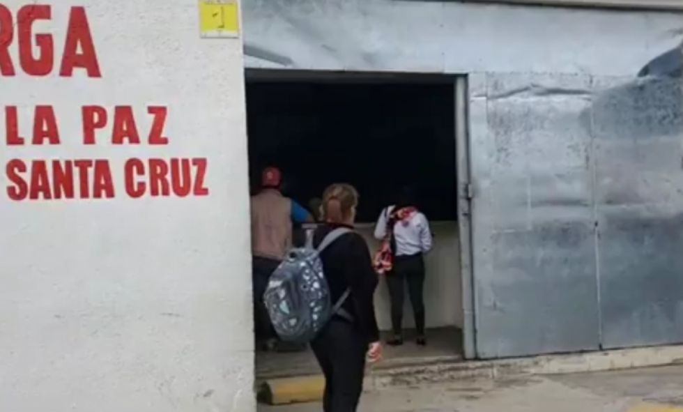 Vuelca una flota que iba de Tarija a Oruro
