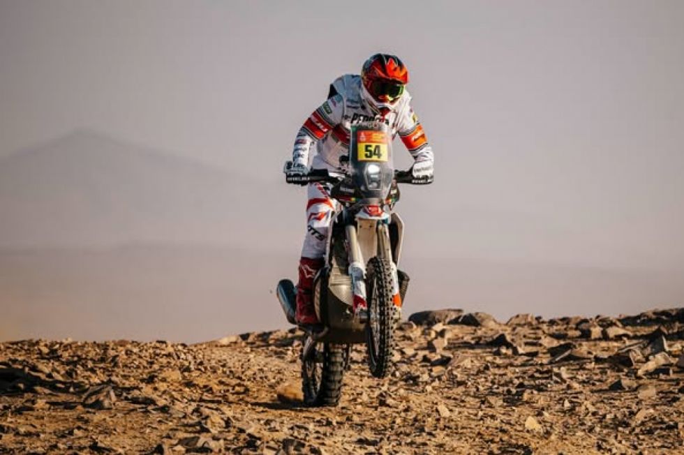 Nosiglia alcanza el Top 20 en el Rally Dakar 2025