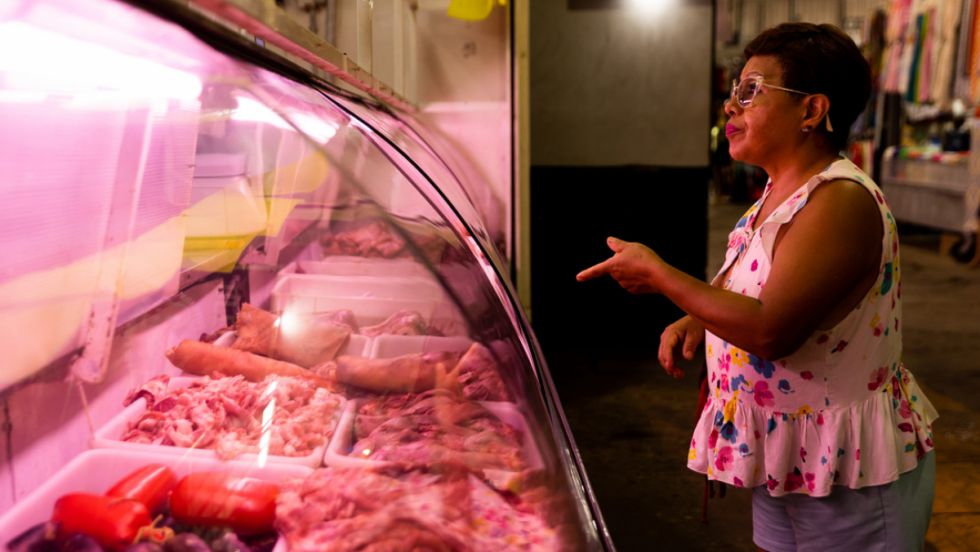 Argentinos ya comen más pollo que carne