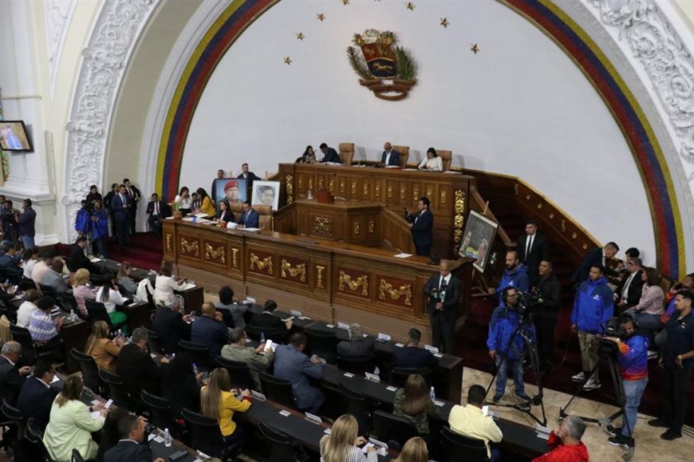 Venezuela declara enemigos públicos a Uribe y Duque