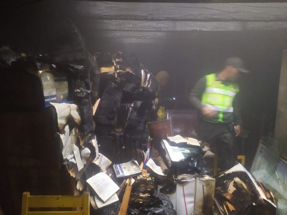 Incendio dañó un inmueble en el barrio San Luis