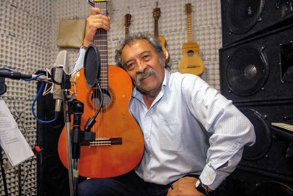 “Recupérese compadre, que hay muchas cosas que hacer”, Luis Rico le dedica unas estrofas a Yalo Cuéllar 