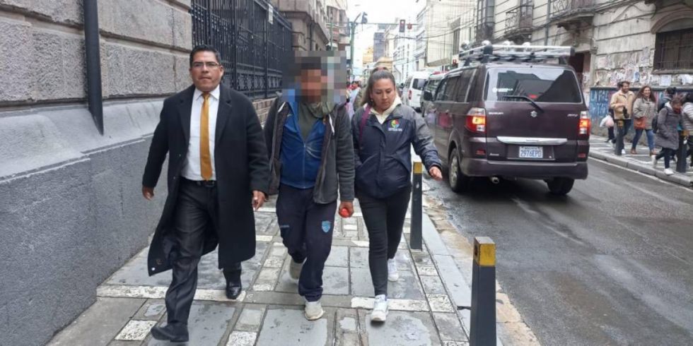 Denuncia de tortura desata una investigación en la Policía 