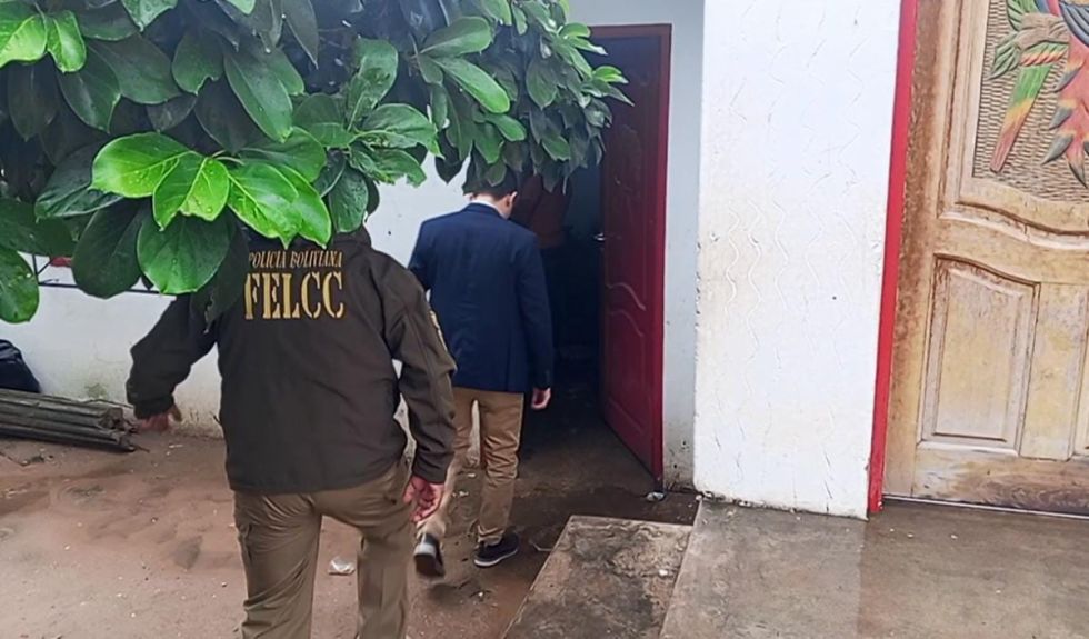 Lo aprehenden por abuso y pornografía infantil, hallaron los videos