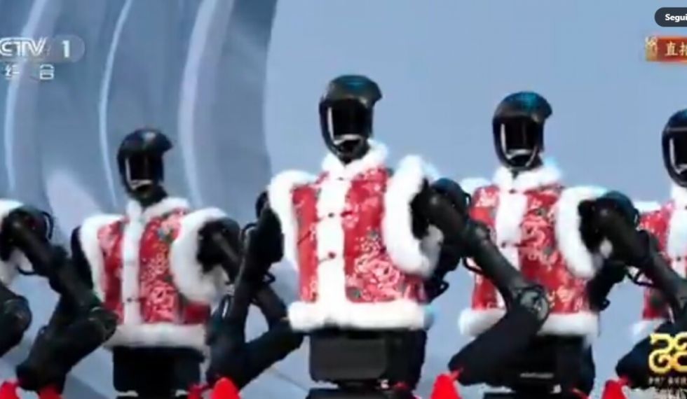 VIDEO: Robots bailan en el espectáculo del Año Nuevo chino