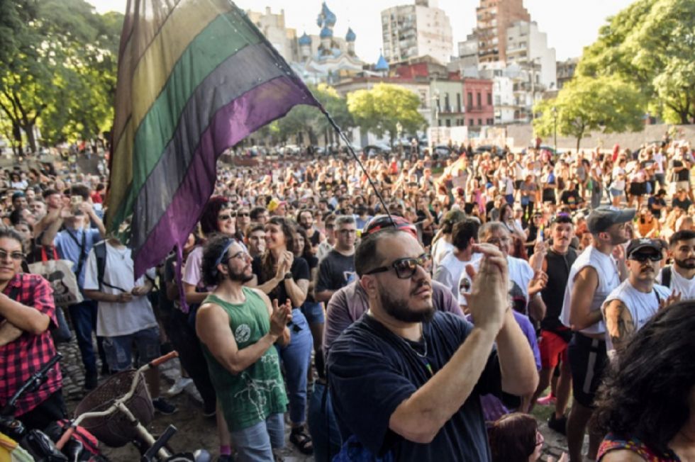 Argentinos: marchan contra la violencia y el odio