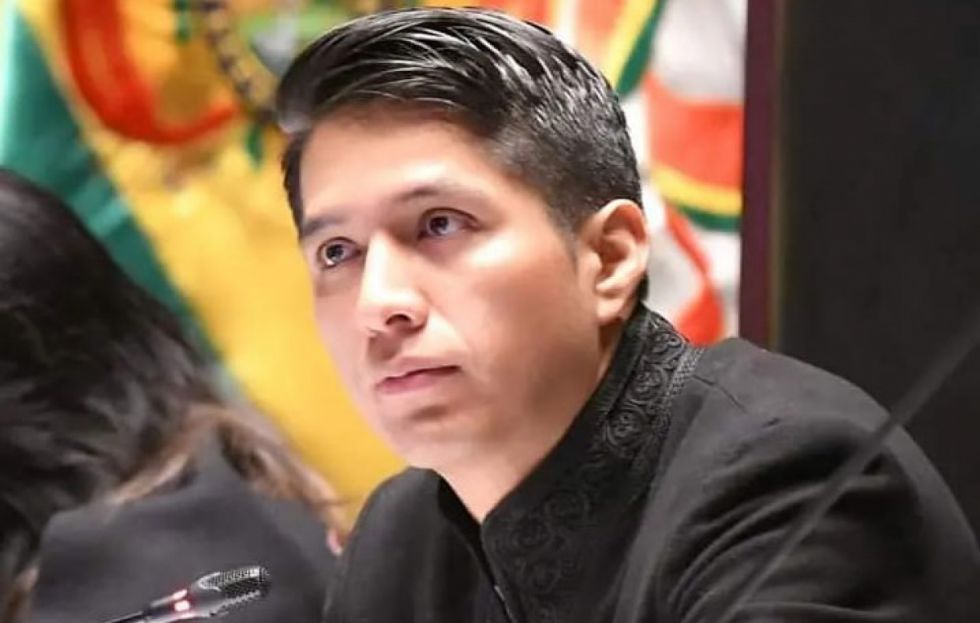 “El candidato es el hermano Evo”, Andrónico dice que respetará a las bases