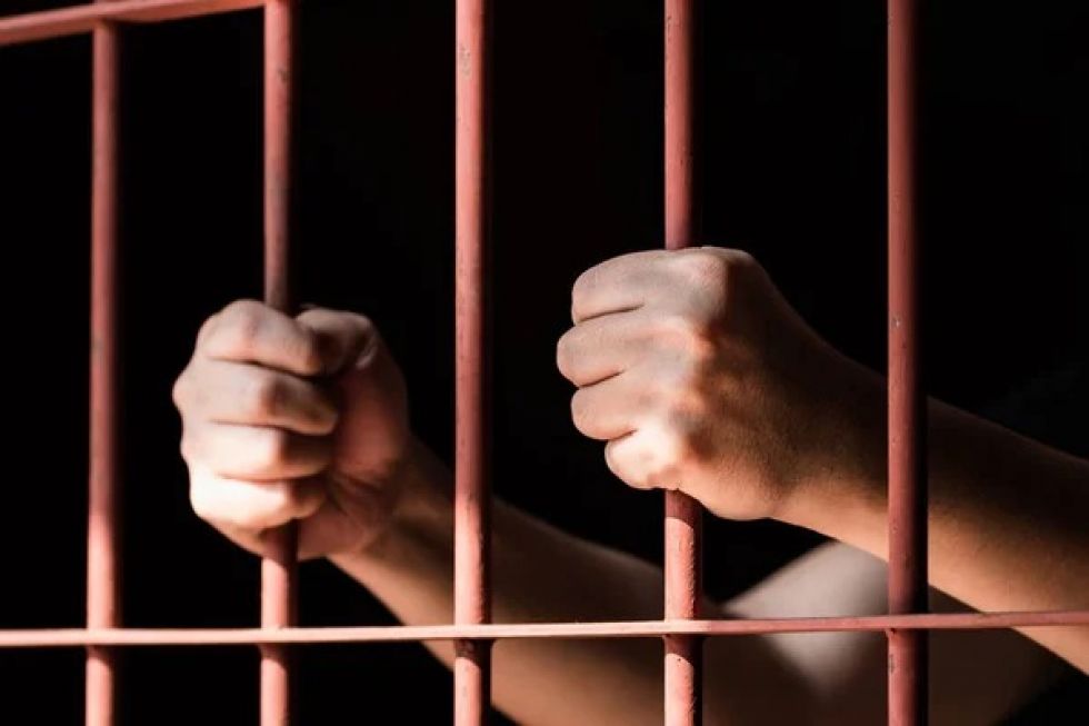 Sentencian a sujeto que abusó de una menor de edad 