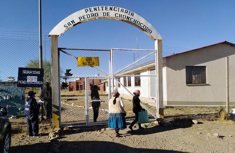 Tras muerte de dos reos, Régimen Penitenciario pide cambiar a todo el personal en Chonchocoro 
