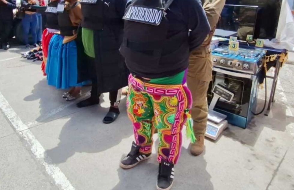 Cae banda delincuencial, los atraparon cuando estaban vestidos para bailar chutas
