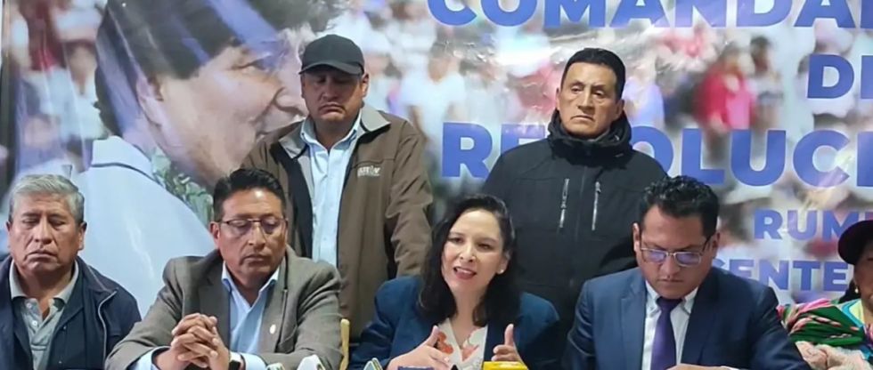 “No ha sido notificado en el trópico”, dice la defensa de Evo y califica de “irregular e ilegal” la orden de aprehensión