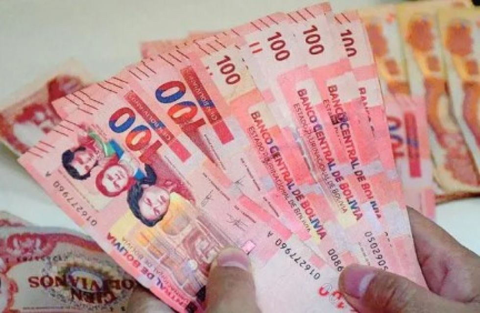 Tarija: Taxista se da a la fuga con 30 mil bolivianos