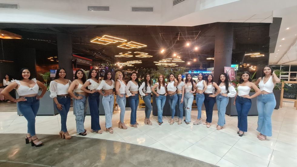 17 candidatas, a cual más chura