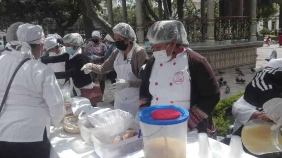 Proveedores del desayuno escolar se movilizan ante falta de respuesta de la Alcaldía