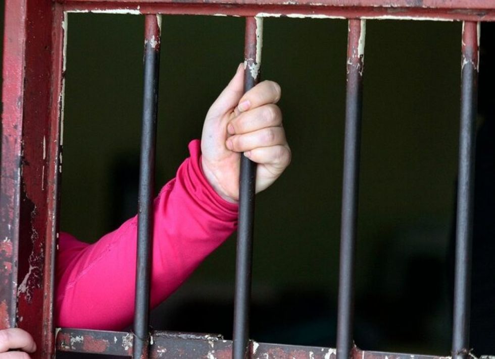   Encarcelan a mujer que castró y asesinó a su pareja 