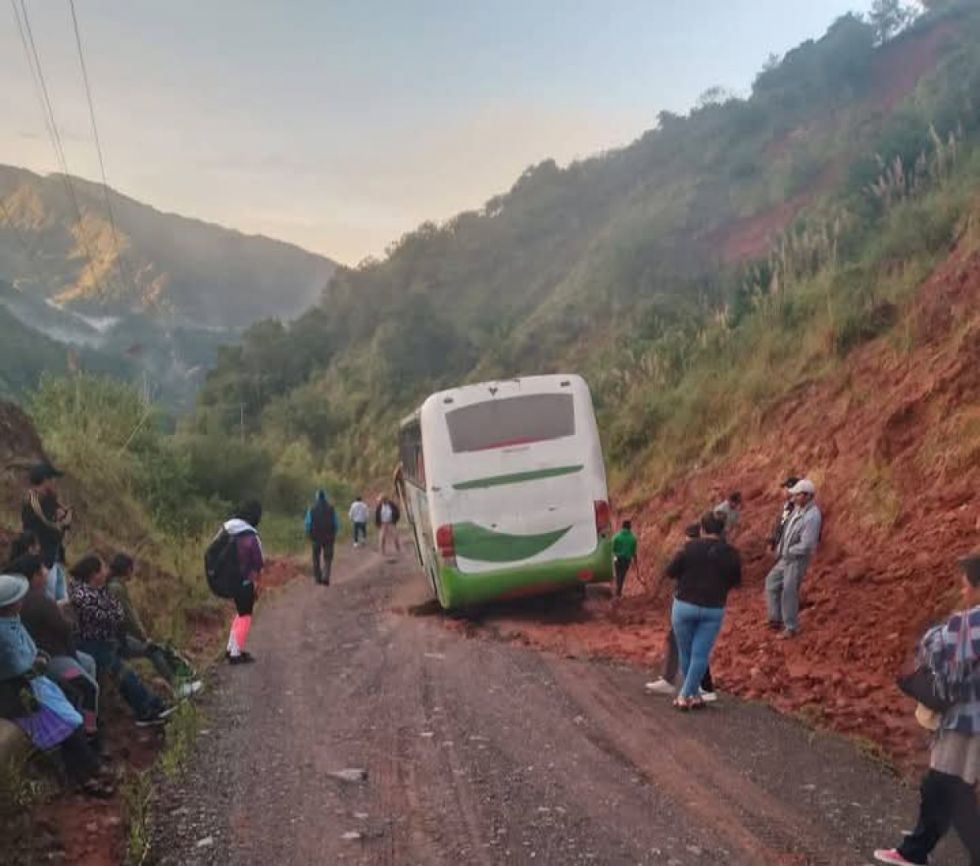 El Transporte bloquea caminos en Entre Ríos, pide mantenimiento
