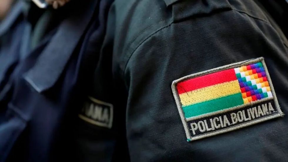 Hallan a un hombre sin vida y con un maletín negro 