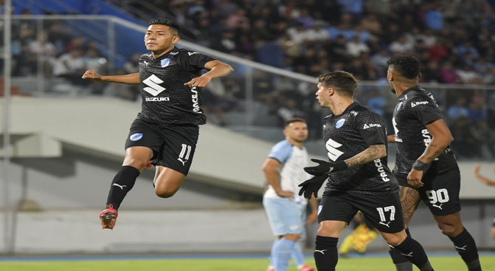 Ramiro Vaca pone a Bolívar cerca de la semifinal 