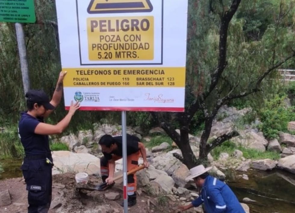 Quitaron el letrero de segur​​​​​​​idad en Coimata
