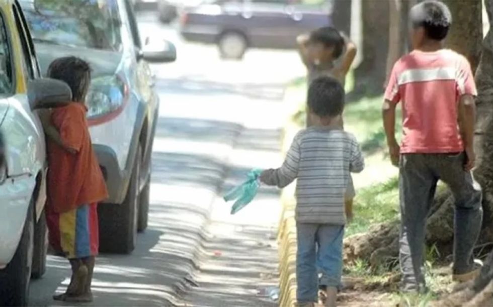 Proponen una ley de asistencia a niños huérfanos por feminicidio