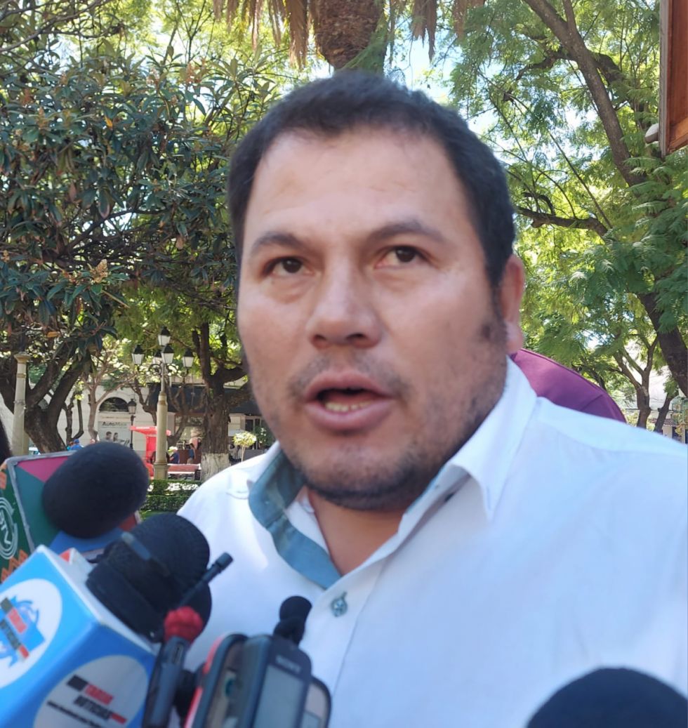 Escasez de dólares y diésel asedia a constructoras