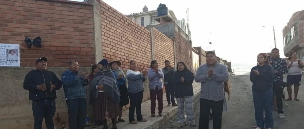 Mujer de la tercera edad falleció luego de caer del micro y ser atropellada