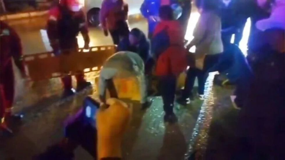 Una joven fue atropellada cuando retornaba a su casa