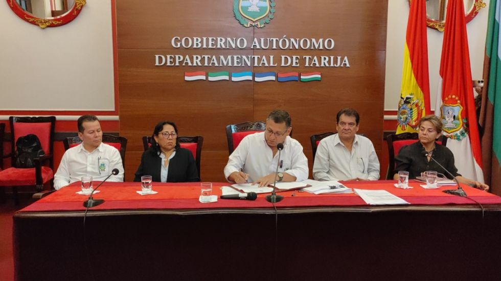 Gobernación: Montes inicia ajustes, el MAS ve chantaje