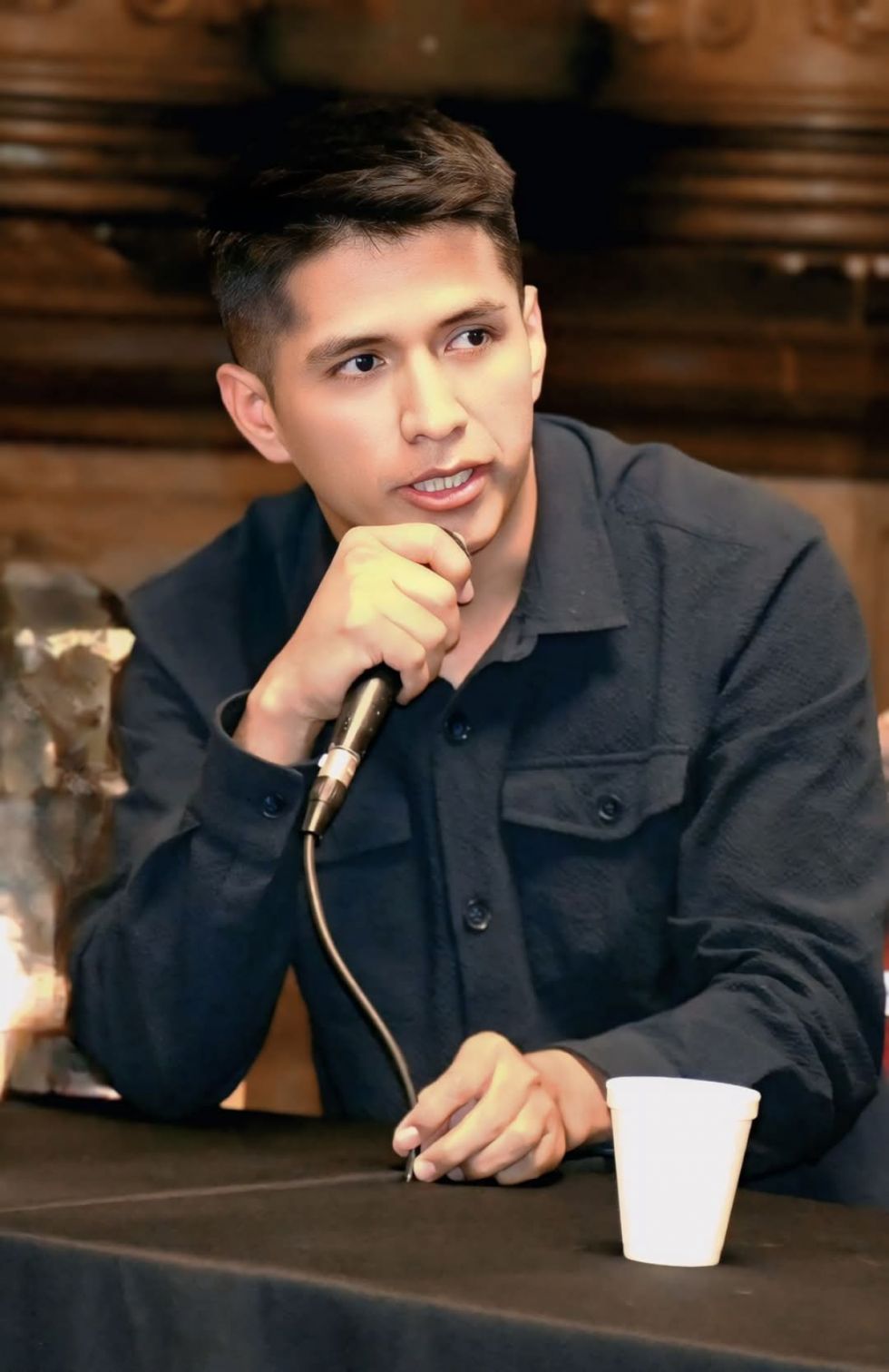 Evistas llaman "Judas" a Andrónico, no descartan su expulsión 