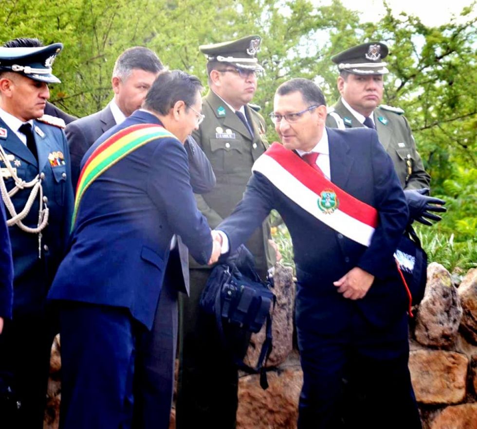 Luis Arce participará del acto de iza de bandera el 7 de abril