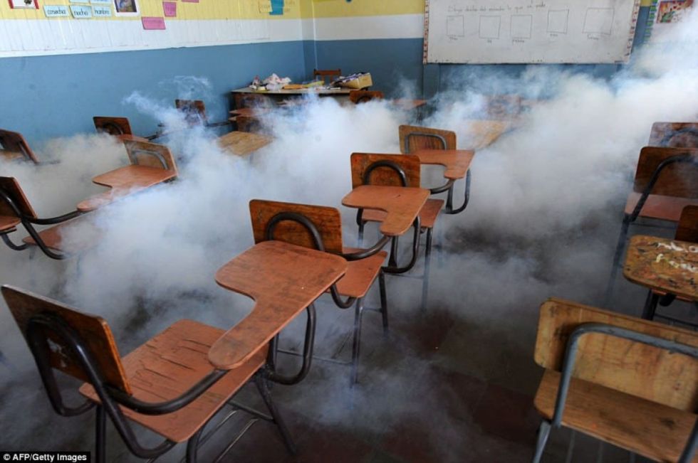 33 niños se intoxican tras fumigación en colegio de Tarija