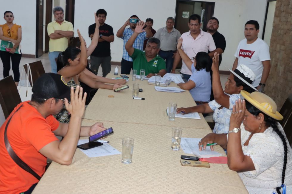 Piden excluir a asesores de la Asamblea Regional