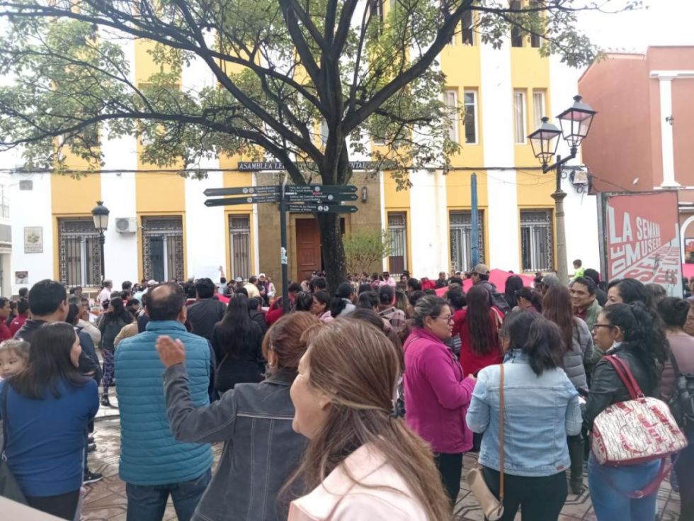 Campesinos fijan bloqueos contra la ley de emergencia financiera  