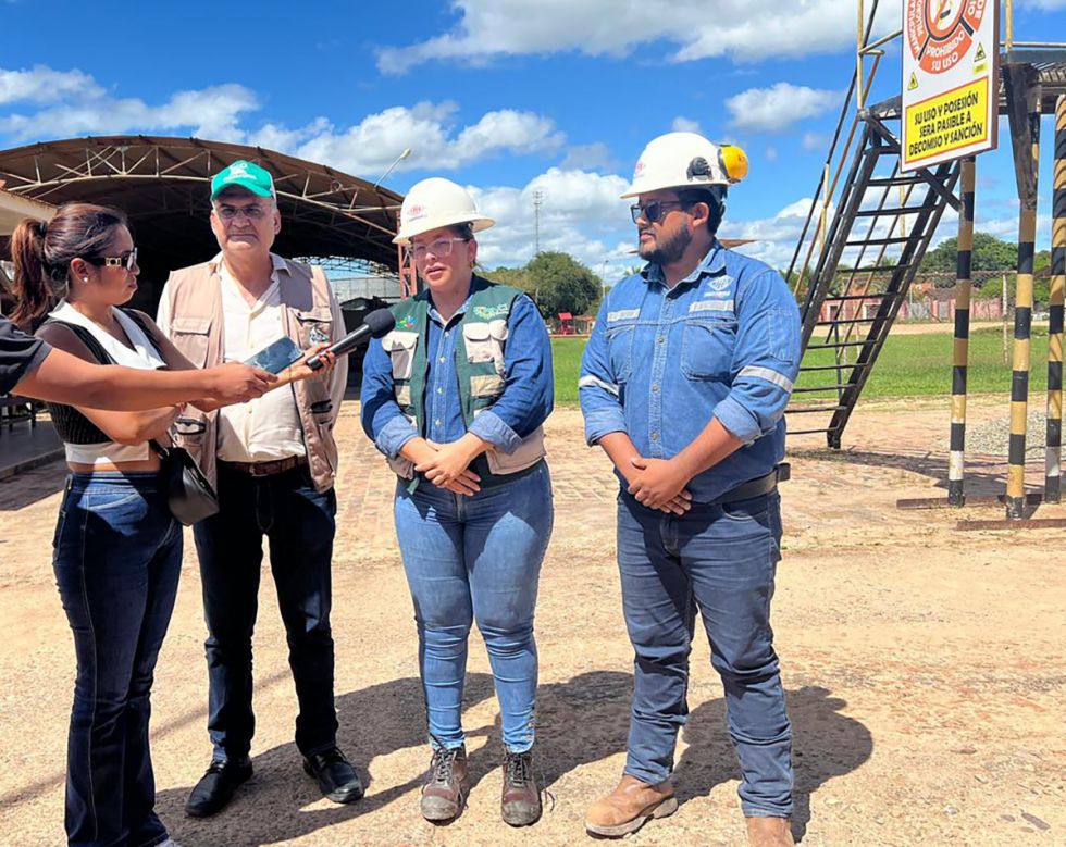 YPFB envía combustible a zonas ganaderas de Beni