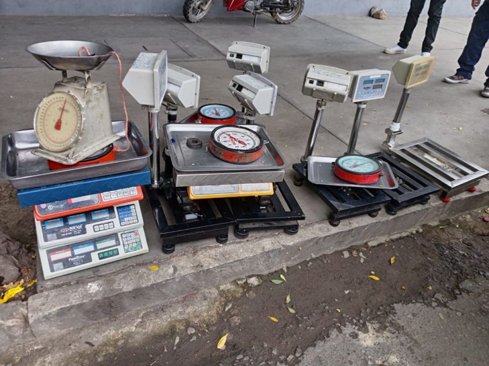 Tarija: Comerciantes dejan sus puestos para evadir controles 