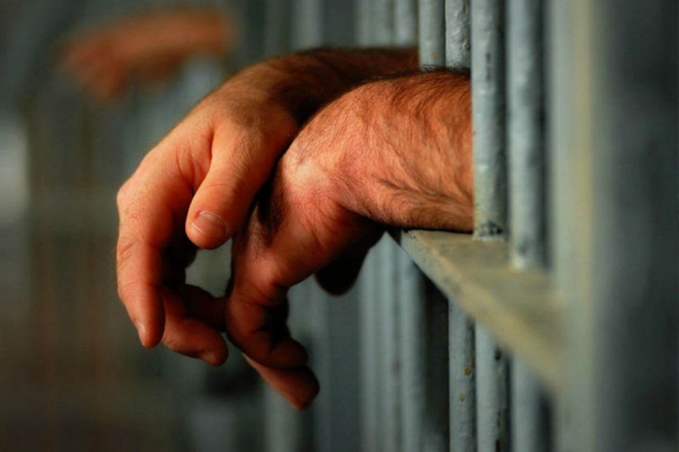 Tarija: Sentencian a maestro por abuso a una estudiante