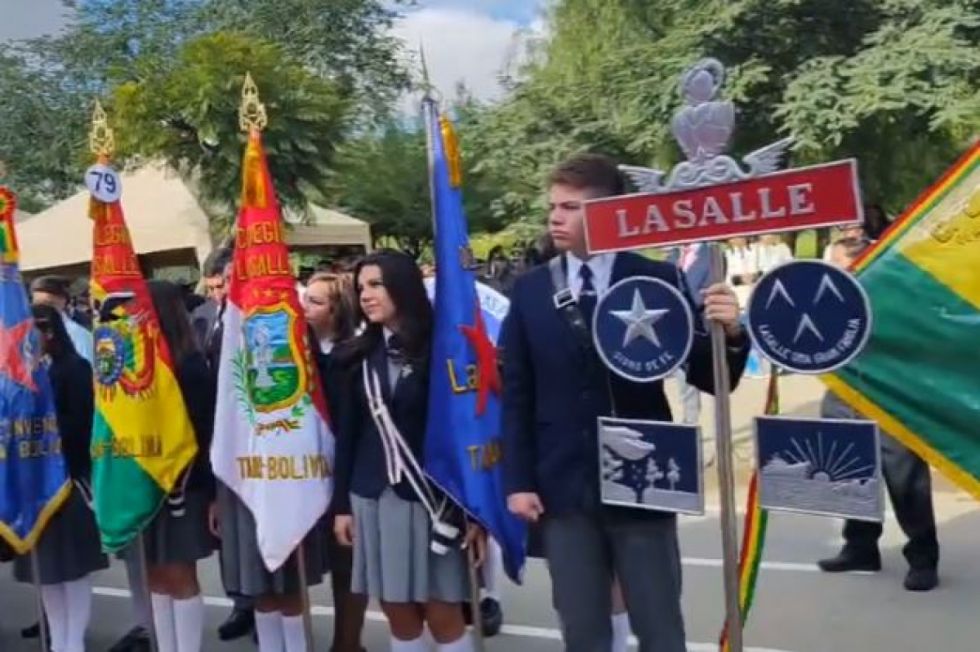 Con desfile escolar inician los actos por los 208 años de la Batalla de la Tablada en Tarija