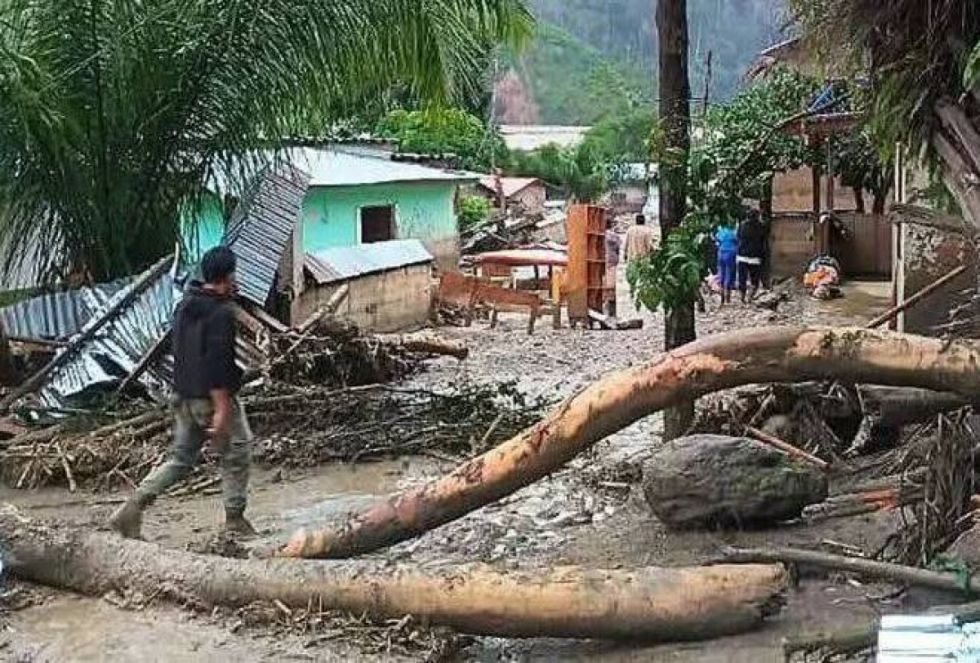 Mazamorra destruye 15 viviendas y deja más de 58 familias damnificadas en comunidad de Apolo