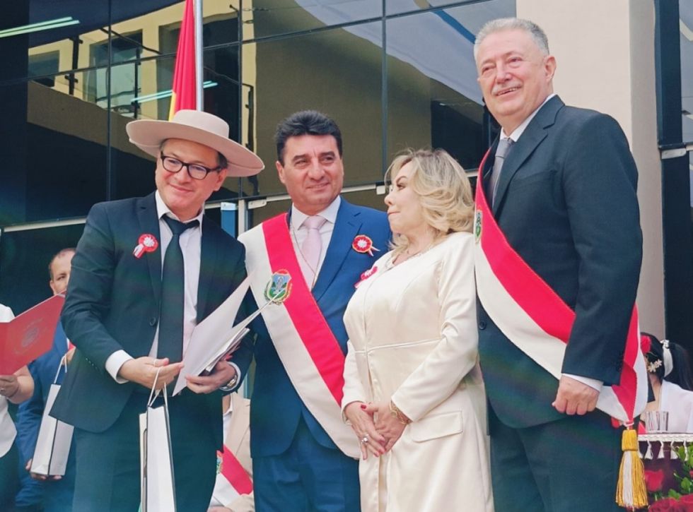 Reconocimiento al presidente del TSJ, Romer Saucedo 