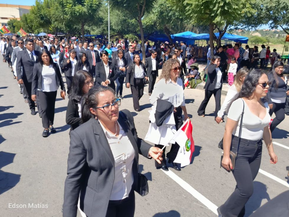 Búscate en el desfile del 15 de Abril (Fotos)