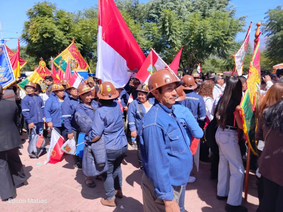 Búscate en el desfile del 15 de Abril (Fotos)