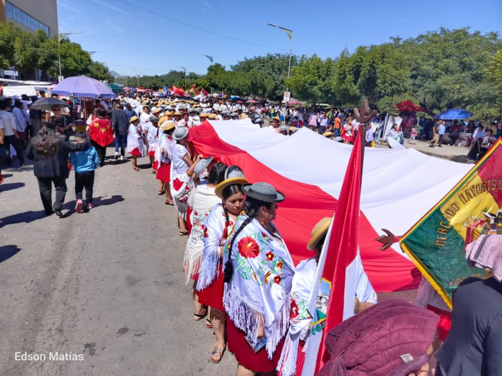 Tarija rindió homenaje a sus héroes en una jornada de paz